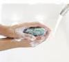 استفاده از صابونهاي ضد ميكروبي براي درمان جوش و آكنه مناسب نيست