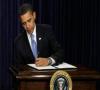 اوباما سرانجام دستور کار کاهش خودکار بودجه را امضا کرد