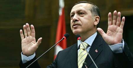 آنکارا- ˈ رجب طیب اردوغانˈ در انتخابات ریاست جمهوری  ترکیه توانست با کسب 3/52 (پنجاه و دو ممیز سه) در صد از کل 98 درصد آرای شمارش شده پیروز انتخابات شود.