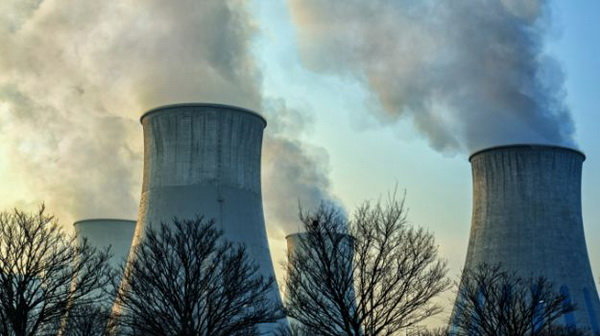 طبق قوانین جدید اتحادیه اروپا که اخیرا تصویب شده از این پس نیروگاه‌های برق در این قاره ملزم به کاهش میزان تولید آلاینده‌های سمی از قبیل اکسید نیتروژن هستند.

