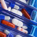 رئیس سازمان غذا و دارو با بیان این که هم اکنون9 قلم داروی بایوتک از داروهای نوترکیب در کشور تولید می شود گفت: با تولید سه داروی نوترکیب دیگر تا پایان سال این تعداد به12داروی نوترکیب افزایش پیدا خواهد کرد.
