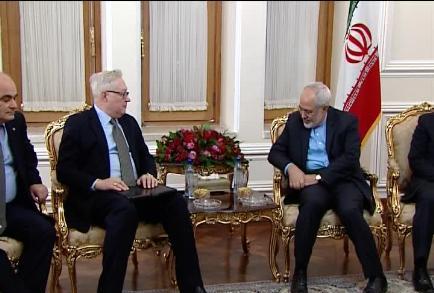 وزیر امور خارجه ایران (دوشنبه) از روسیه خواست در مذاکرات هسته ای با قدرت های بزرگ که قرار است در ژنو از سر گرفته شود، نقش فعال تری داشته باشد.