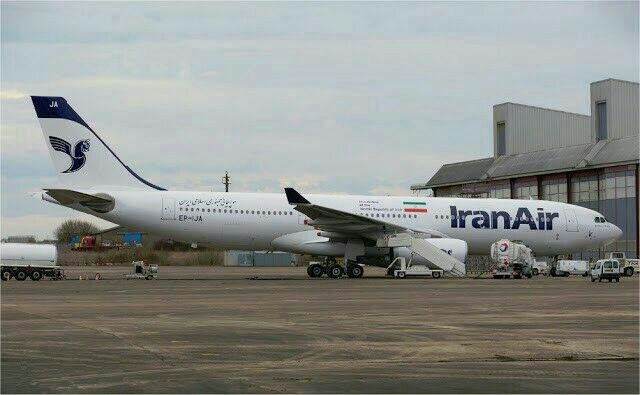 دومین هواپیمای خریداری شده ایران از شرکت ایرباس فرانسه به‌طور رسمی در فرودگاه مهرآباد فرود آمد تا به ناوگان ایران اضافه شود.

