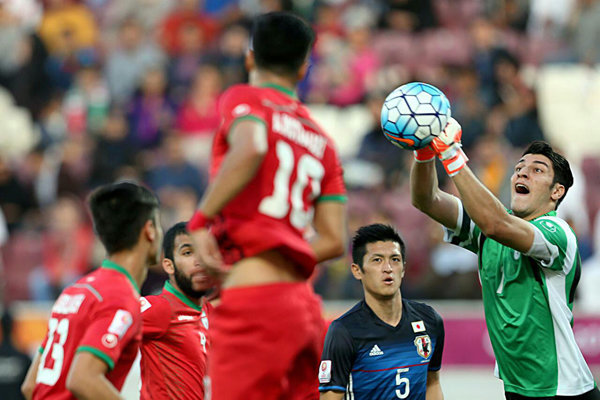 تیم فوتبال ایران در مرحله یک چهارم نهایی رقابتهای انتخابی المپیک به مصاف ژاپن رفت و در وقت های اضافه شکست سنگینی را برابر سامورایی‌ها متحمل شد تا شانس صعود به المپیک را از دست بدهد.
