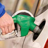 این روزها شایعات بنزینی آنچنان افزایش یافته که تشخیص درست از غلط دشوارشده است. برخی می گویند بنزین قراراست تک نرخی شود و برخی دیگر از افزایش قیمت این فرآورده خبر می دهند.