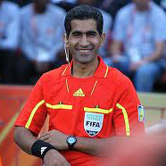 	از سوی کنفدراسیون فوتبال آسیا حسن کامرانی فر کمک داور ایرانی حاضر در جام جهانی ۲۰۱۰ آفریقای جنوبی به عنوان نامزد برترین کمک داور سال آسیا انتخاب شد.