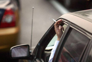 رییس پلیس راهنمایی و رانندگی تهران بزرگ با هشدار به رانندگان متخلف، از آغاز طرح ویژه برخورد با استعمال دخانیات، خوردن و آشامیدن و پرتاب كردن هرگونه ضایعات از داخل خودرو از فردا (شنبه) خبرداد.