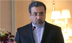 نماینده ارشد ایران در مذاکرات هسته‌ای در مصاحبه با کانال 4 تلویزیون انگلیس با انتقاد از تحریم‌های تازه آمریکا علیه افراد و شرکت‌های ایرانی، گفت تهران به صراحت اعلام کرده است که در آینده این اقدامات را تحمل نمی‌کند.
