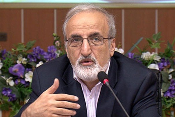 معاون تحقیقات و فناوری وزارت بهداشت با هشدار نسبت به شیوع 80 درصدی بیماری های غیرواگیر در ایران ، خواستار عزم جدی مسئولان و رسانه ها برای کنترل این بیماری ها شد.