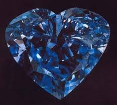 
بزرگترین الماس آبی رنگ دنیا با وزن بیش از سیزده قیراط در سوئیس رونمایی شد.