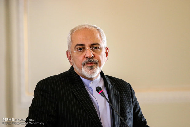 با حضور محمد جواد ظریف و فدریکا موگرینی در مقر سازمان ملل در وین، بیانیه ایران و کشورهای ۱+۵ در خصوص اعلام روز اجرای برجام قرائت شد.
