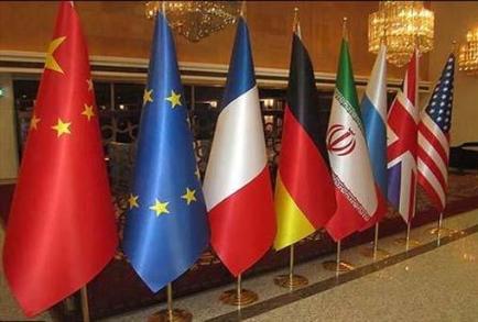 نخستین مرحله از دیدار های ایران و گروه ۱+۵ در قالب هفتمین دور از مذاکرات هسته ای از ظهر امروز و در ناهار کاری با کاترین اشتون مسوول سیاست خارجی اتحادیه اروپا آغاز می شود.