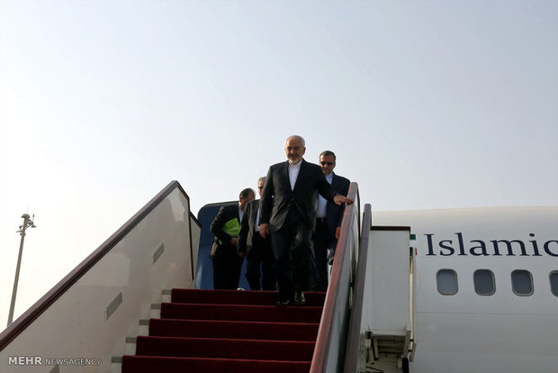 یک منبع در سفارت ایران در روسیه امروز جمعه گفت که «محمد جواد ظریف» وزیر امور خارجه ایران به زودی به مسکو سفر می کند، اما تاریخ این سفر هنوز به طور دقیق تأیید نشده است.
