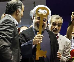 با معرفی حسن روحانی به عنوان رئیس جمهور منتخب ملت ایران، گمانه زنی ها از ترکیب اقتصادی کابینه دولت تدبیر و امید آغاز شده است.