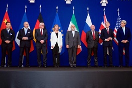 پس از توافق ایران و قدرتهای جهانی، مساله اولویت ها و جهت گیری سیاست خارجی، مهمترین موضوع ملی تلقی شده است.
