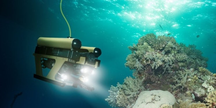 محققان موفق به تولید ژنراتوری شده اند که قادر به تبدیل آب دریا به انرژی برق است و این امر می تواند انرژی لازم برای فعالیت ربات های زیردریایی و سایر وسایل نقلیه ای که می خواهند در عمق دریا حرکت کنند را فراهم کند.