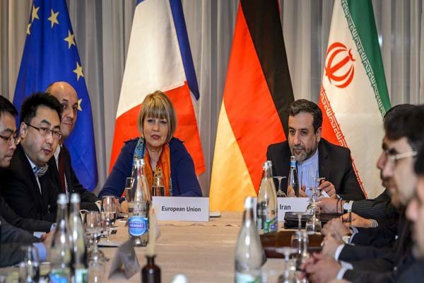اتحادیه اروپا اعلام کرد که مذاکرات ایران و گروه 1+5 روز سه شنبه هفته آینده 22 اردیبهشت ماه در وین از سر گرفته خواهد شد.