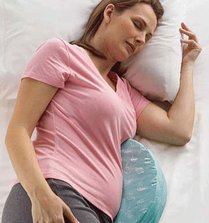 	محققان دانشگاه واشنگتن، واقع در سیاتل سوئد در مطالعات خود دریافتند که زیاد و یا کم خوابیدن زنان باردار بویژه در سه ماهه اول بارداری ممکن است زنان را در معرض خطر افزایش فشار خون قرار دهد و باعث بروز مشکلاتی پس از بارداری شود
