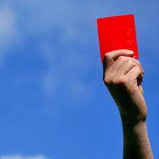 درگيري در يک مسابقه فوتبال بين تيم هاي آرژانتينی موجب شد داور 36 کارت قرمز نشان بدهد.