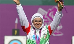 زهرا نعمتی، بانوی کماندار طلایی پارالمپیک لندن در مراسم اهدای جوایز منتخبین بنیاد بین‌المللی «اسپورت آکورد» به عنوان برترین ورزشکار جهان انتخاب و جایزه‌اش را دریافت کرد