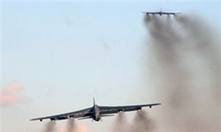 هواپیماهای آمریکایی 4 حمله هوایی به مواضع داعش در شمال عراق انجام دادند.
