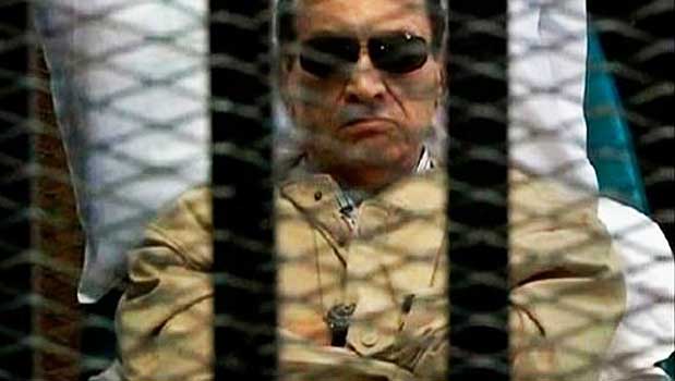 وزارت کشور مصر از وخیم تر شدن وضع جسمانی حسنی مبارک رئیس جمهور مخلوع این کشور خبر داد.