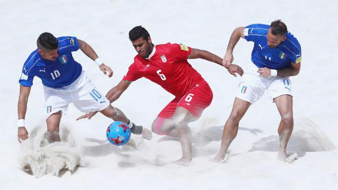 آخرین بازی تیم ملی فوتبال ساحلی ایران در مرحله گروهی بامداد سه شنبه مقابل تیم ملی نیجریه برگزار می‌شود.