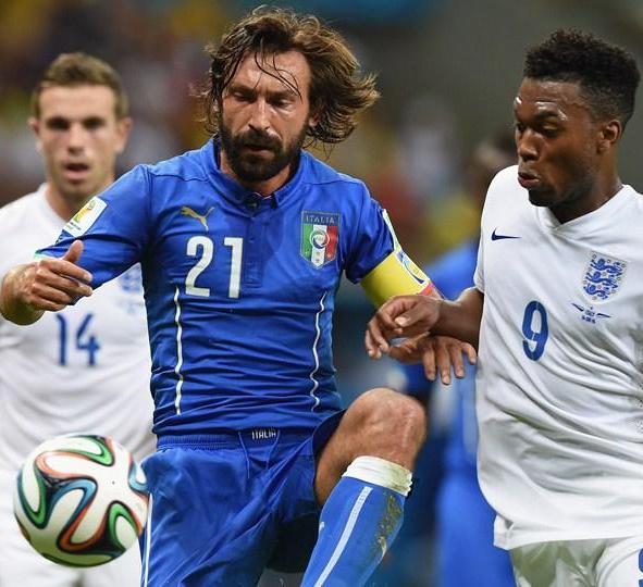 دیدار تیم های انگلستان و ایتالیا با نتیجه 2 بر یک به سود آبی پوشان سرزمین چکمه در جریان است.