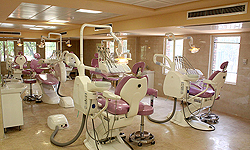 رئیس دانشگاه علوم پزشکی البرز از تأسیس دانشکده دندانپزشکی دانشگاه علوم پزشکی در البرز خبر داد.
