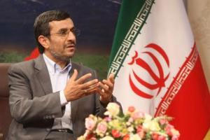 	هرچند مصاحبه دکتر احمدی نژاد، رئیس جمهور اسلامی ایران، گروه وسیعی از موضوعات گوناگون را در بر گرفت، وی در بخشی از این مصاحبه، دوباره بر یک نکته کلیدی تأکید کرد؛ نکته ای که معضلی در میان سیاستمداران و مقامات ایرانی است و باید برای حل آن اندیشید