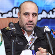 رئیس پلیس راهور تهران گفت: پلیس آمادگی جلوگیری از تردد خودروهای فرسوده را همزمان با اعلام قانونی دارد. 
   
 
 
