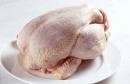 رییس سازمان بازرگانی استان تهران گفت: در نمایشگاه‎های عرضه مستقیم کالا ، گوشت مرغ گرم با نرخ 2950 تومان و مرغ منجمد نیز با قیمت 2900 تومان عرضه می‎شود