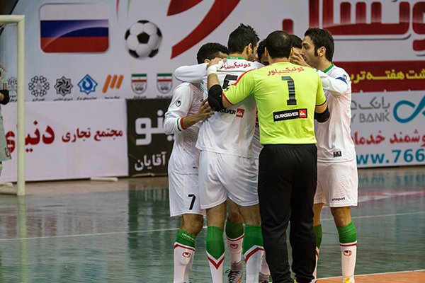 تیم ملی فوتسال ایران با پیروزی برابر تیم پاراگوئه به فینال مسابقات جایزه بزرگ برزیل راه یافت.