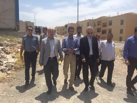 مدیرکل دفتر فنی استانداری البرز از روند اجرای پروژه های  مسکن مهر شهر جدید هشتگرد بازدید کرد. 
