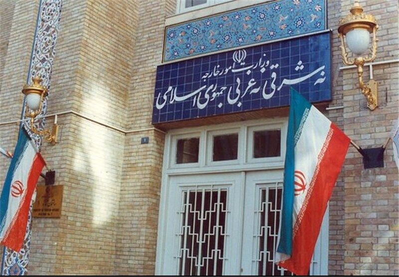 «راب مک ایر» سفیر انگلیس در تهران برای ارائه پاره ای توضیحات به وزارت امور خارجه احضار شد.