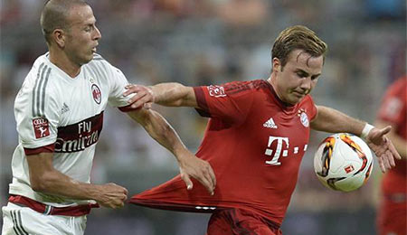 تیم فوتبال بایرن مونیخ در دور نخست جام حذفی آلمان مقابل تیم دسته پنجمی نوتینگن به پیروزی رسید.
