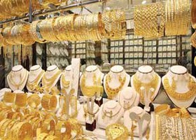 رییس اتحادیه طلا و جواهر گفت: کاهش قیمت ارز در یک هفته گذشته باعث شد قیمت طلا در طول هفته گذشته کاهش یابد و به پایین‌ترین سطح خود در یک ماه اخیر برسد.