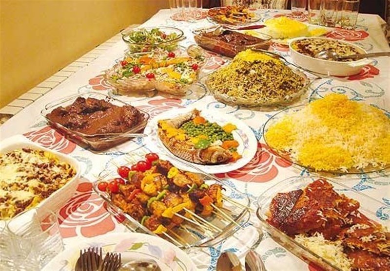 یک فعال گردشگری غذا به تشریح پتانسیل غذای ایرانی در جذب گردشگران خارجی پرداخت و گفت: می‌توانیم با دعوت از افراد مشهور در تست غذا در دنیا هر چه بیشتر غذای ایرانی را به جهانیان معرفی کنیم.