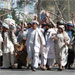 صدها تظاهرکننده افغان علیه اهانت به قرآن، بزرگراه اصلی شهر کابل را بستند.
