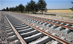 مدیرعامل سازمان قطار شهری کرج از خرید 15 کیلومتر ریل و 2 رام به منظور توسعه قطار شهری کرج خبر داد.
