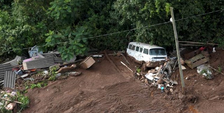 در حادثه شکستن سد آب در معدن سنگ آهن در جنوب برزیل، حداقل 50 نفر کشته و حدود 200 نفر مفقود شدند.