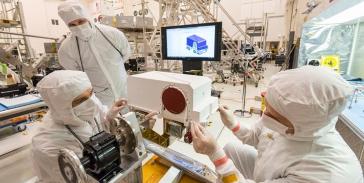مهندسان ناسا بعد از تلاش فراوان کیت های دوربین های فوق دقیق مریخ نورد 2020 را بر روی این سیستم نصب کردند. قرار است این مریخ نورد در جولای سال 2020 به فضا پرتاب شود.