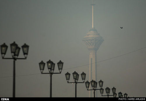 هوای کلان شهر تهران از دیروز آلوده‌تر و شاخص آلودگی آن ۱۶۳ شده است.