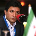 امیر قلعه نوعی با سپاهان قهرمان لیگ برتر شد و بدین ترتیب او نخستین مربی در تاریخ لیگ ایران است که موفق به فتح 4 دوره لیگ می شود. 
