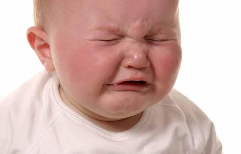 چرا زنان نمی توانند گریه نوزان را نادیده بگیرند، اما به نظر می رسد مردان نسبت به این صدا واکنشی ندارند؟ بررسی اسکن مغزی زنان و مردان در مواجهه با گریه نوزادان بخشی از ان واکنش طبیعی را تشریح میکند.