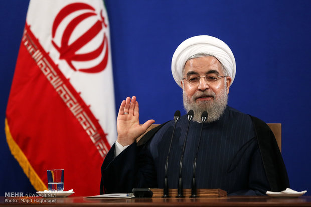 نشست خبری حسن روحانی با رسانه‌های داخلی و خارجی با موضوع توافق هسته‌ای و اجرای برجام آغاز شد.
